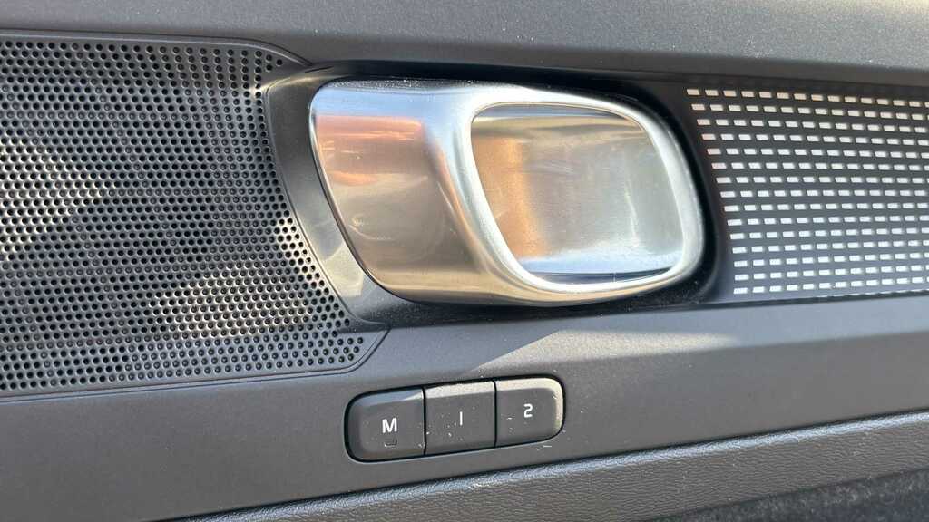 Volvo XC40 1.5 T5 258Bhp Plug-in Hybrid 2022My Inscr Silver #18
