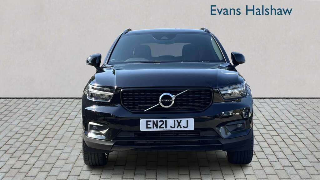 Volvo XC40 1.5 T5 Recharge Phev R Design Pro 2021 Black #4