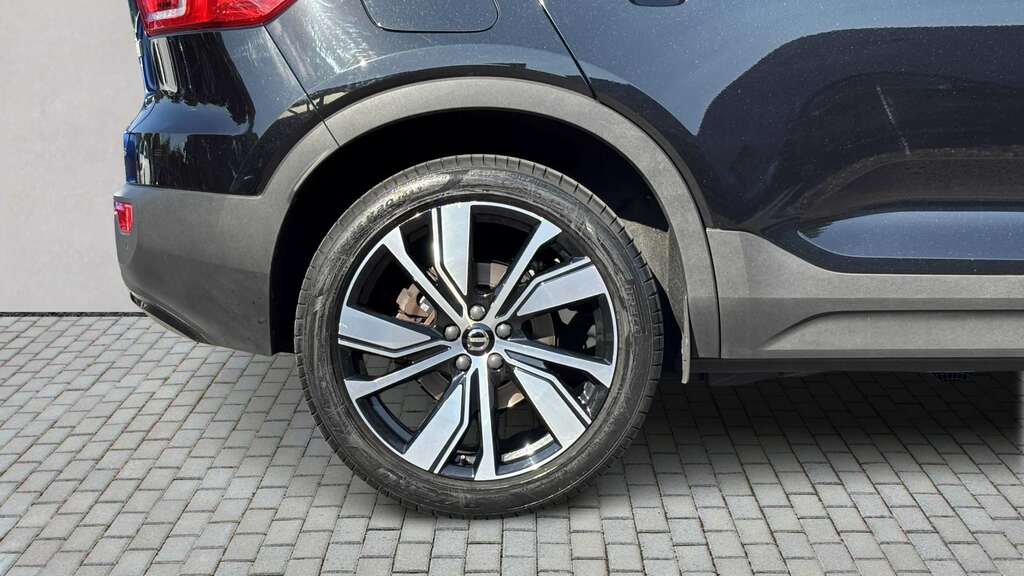 Volvo XC40 1.5 T5 258Bhp Plug-in Hybrid 2022My Inscr Silver #7