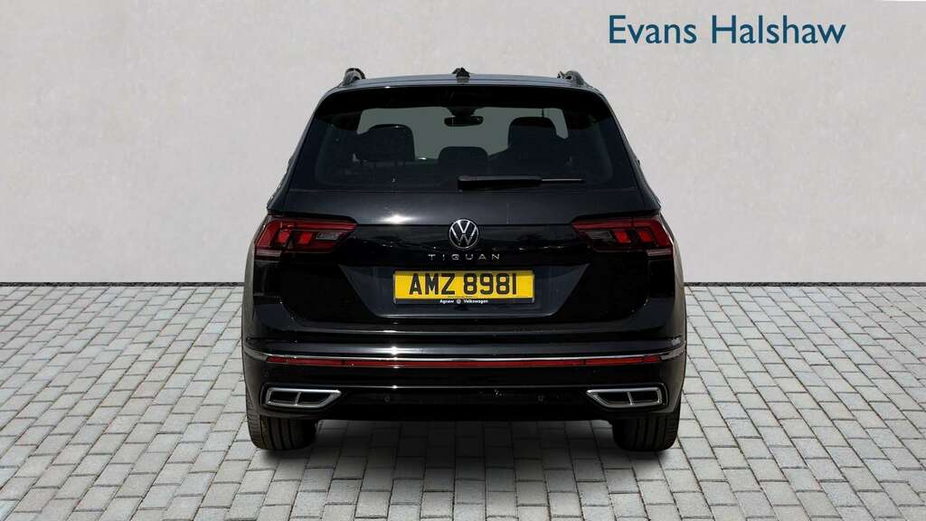 Volkswagen Tiguan 1.5 Tsi 150 R-line Edition Dsg Black #4