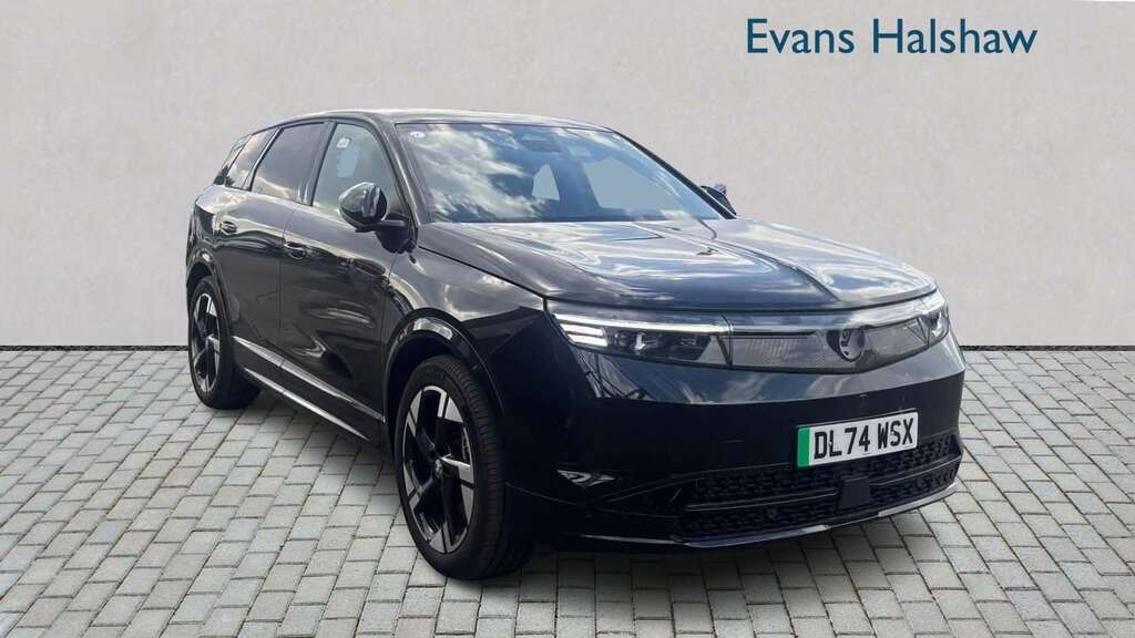Vauxhall Grandland 157Kw Ultimate 73Kwh Panoramic Roof 202 Black
