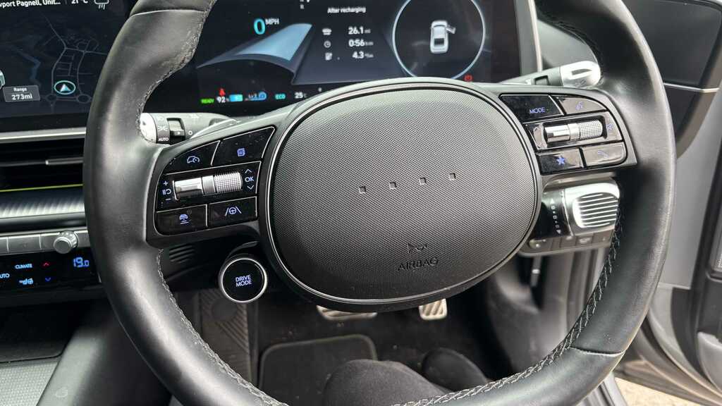 Hyundai Ioniq 6 239Kw Premium 77Kwh Awd 2025 YL25FDK Silver #6