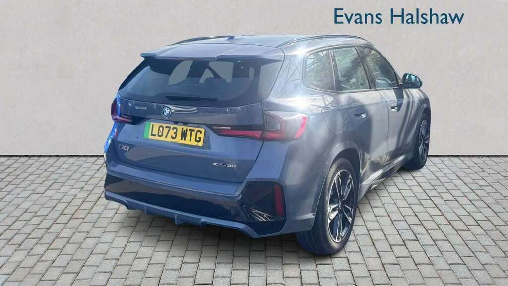 BMW iX1 230Kw Xdrive30 M Sport 65Kwh 2023 Grey #4