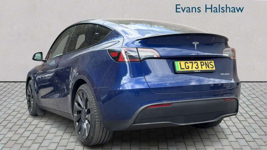 Tesla Model Y Performance Awd 2024 LG73PNS Blue #2