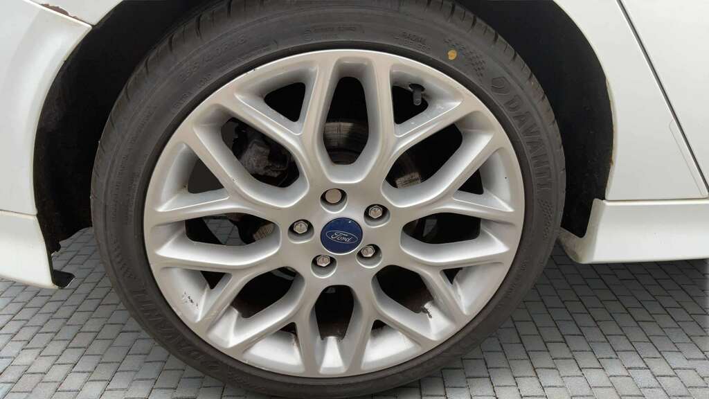 Ford Focus 2015 1.5 Tdci Zetec Estate Euro Silver #6