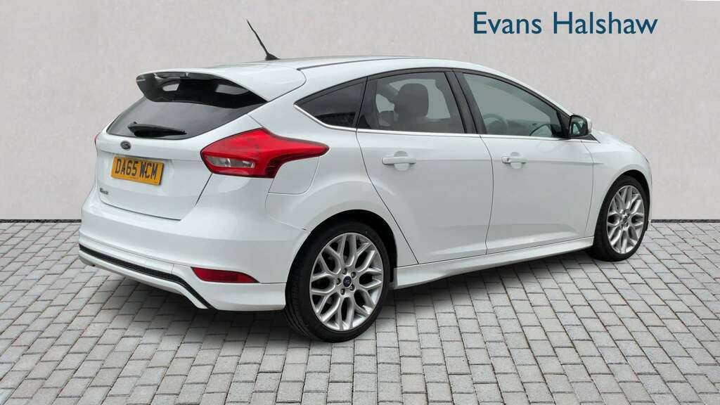 Ford Focus 2015 1.5 Tdci Zetec Estate Euro Silver #2