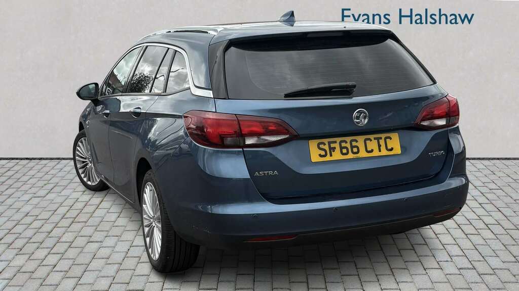 Vauxhall Astra 1.4I Turbo Sri Sports Tourer Euro 6 Red #2
