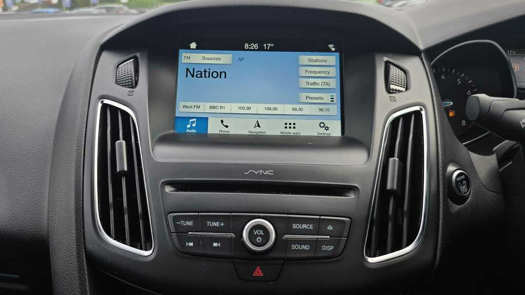 Ford Focus 1.0 Ecoboost 140 St-line Navigation 2018 BW18ZHH White #5