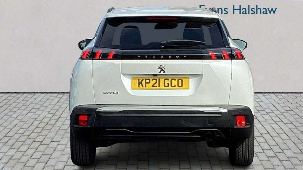 Peugeot 2008 1.2 Puretech Allure 2021 White #5
