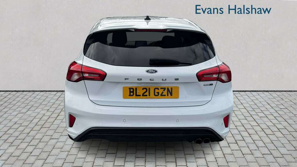 Ford Focus 1.0 Ecoboost Hybrid Mhev 125 St-line Edition 2 White #6