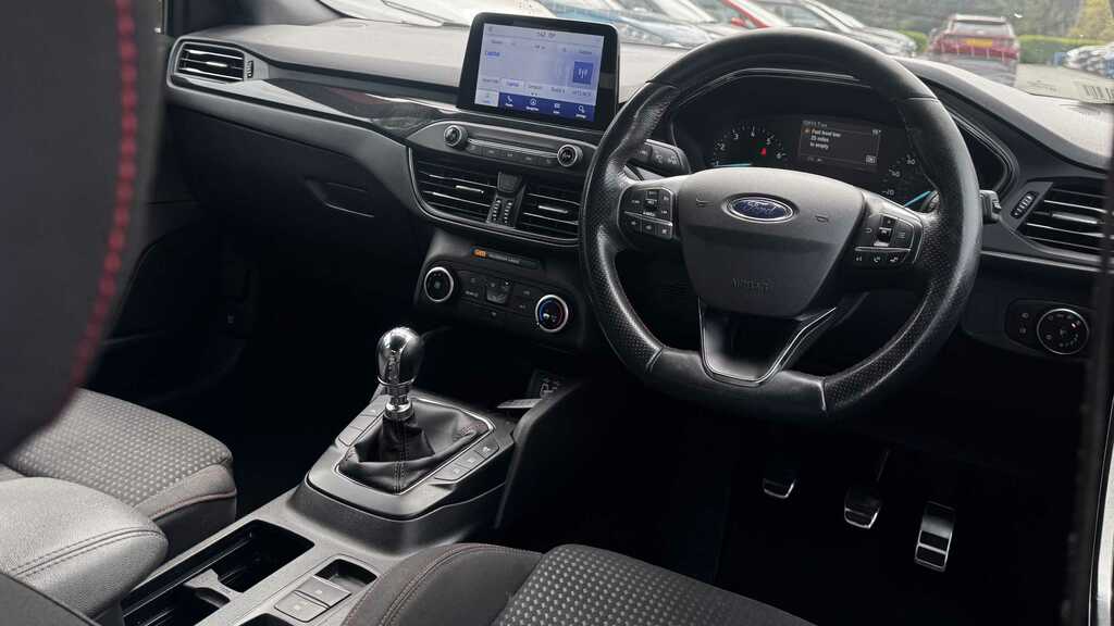 Ford Focus 1.0T Ecoboost Zetec Estate Euro 6 White #17