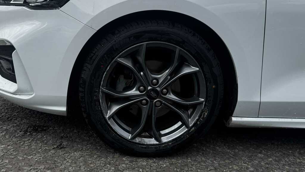 Ford Focus 1.0T Ecoboost Zetec Estate Euro 6 White #11