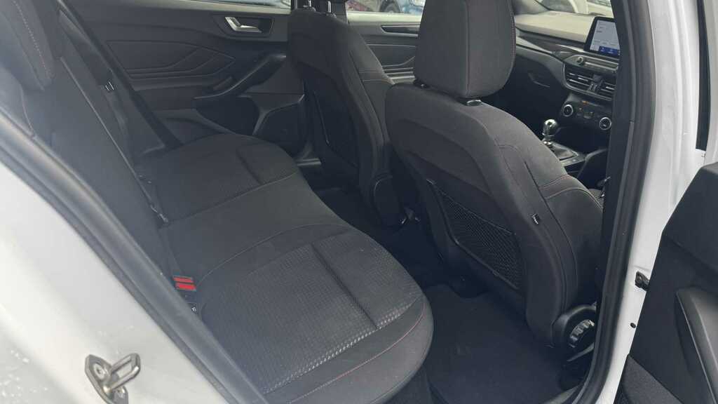 Ford Focus 1.0T Ecoboost Zetec Estate Euro 6 White #16