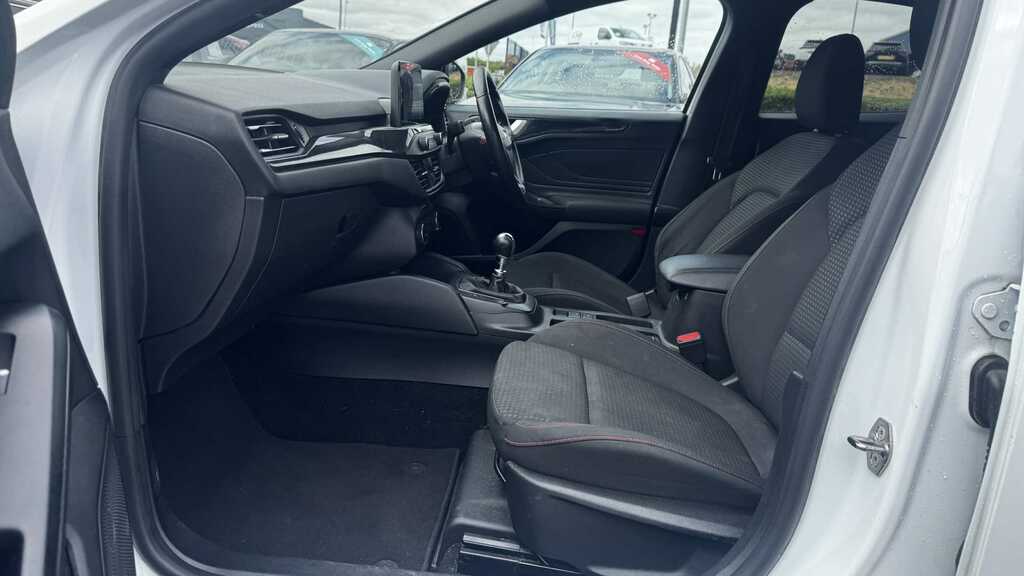 Ford Focus 1.0T Ecoboost Zetec Estate Euro 6 White #12