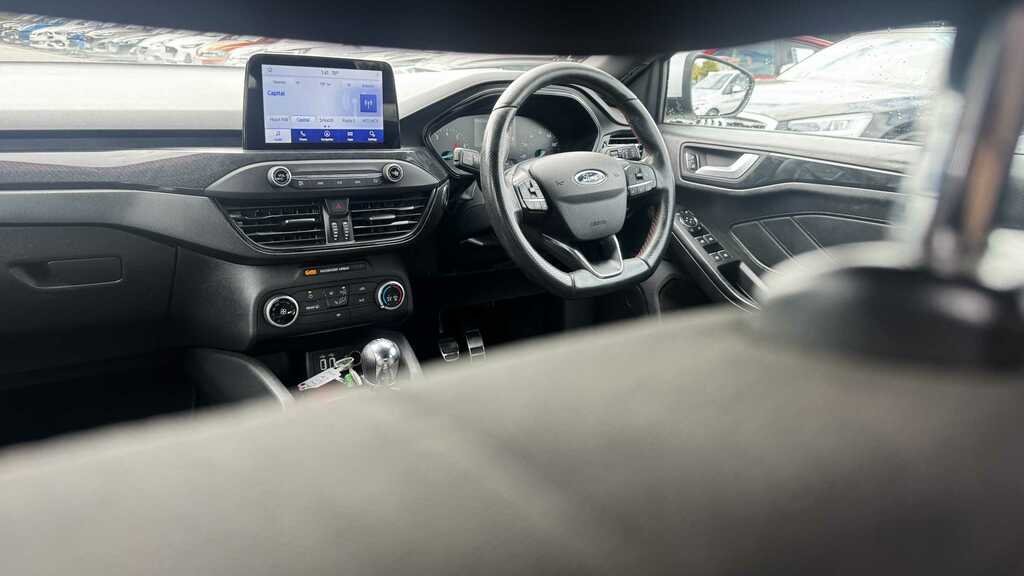 Ford Focus 1.0T Ecoboost Zetec Estate Euro 6 White #14