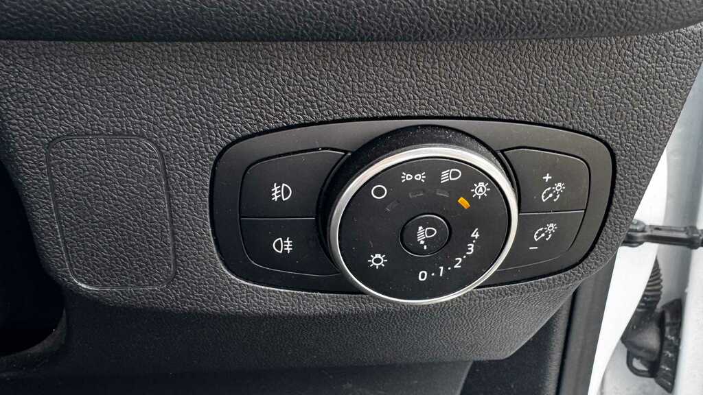 Ford Focus 1.0T Ecoboost Zetec Estate Euro 6 White #19