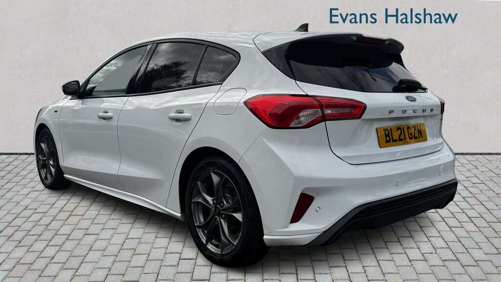 Ford Focus 1.0 Ecoboost Hybrid Mhev 125 St-line Edition 2 White #5