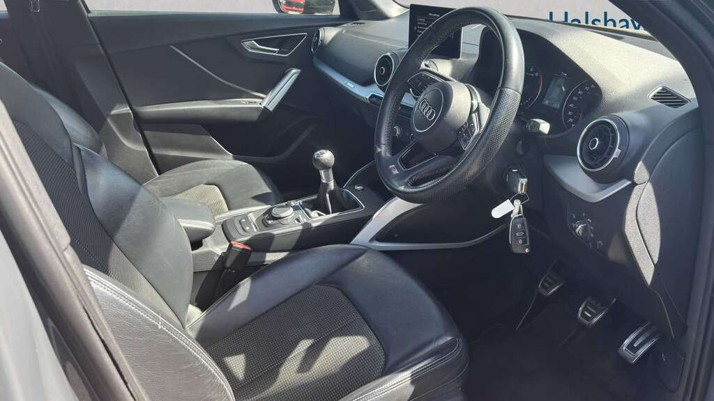 Audi Q2 35 Tfsi S Line 2020 Grey #5
