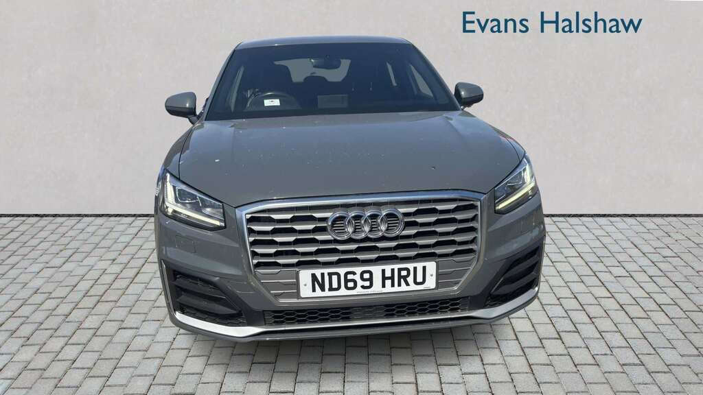 Audi Q2 35 Tfsi S Line 2020 Grey #4