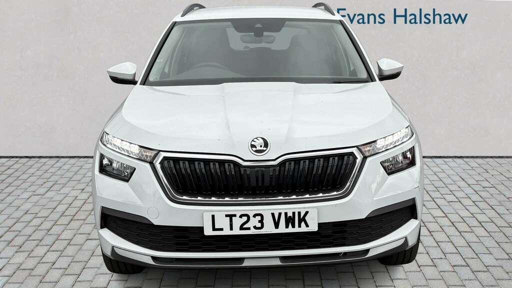 Skoda Kamiq 1.0 Tsi 95 Se Drive 2023 White #3