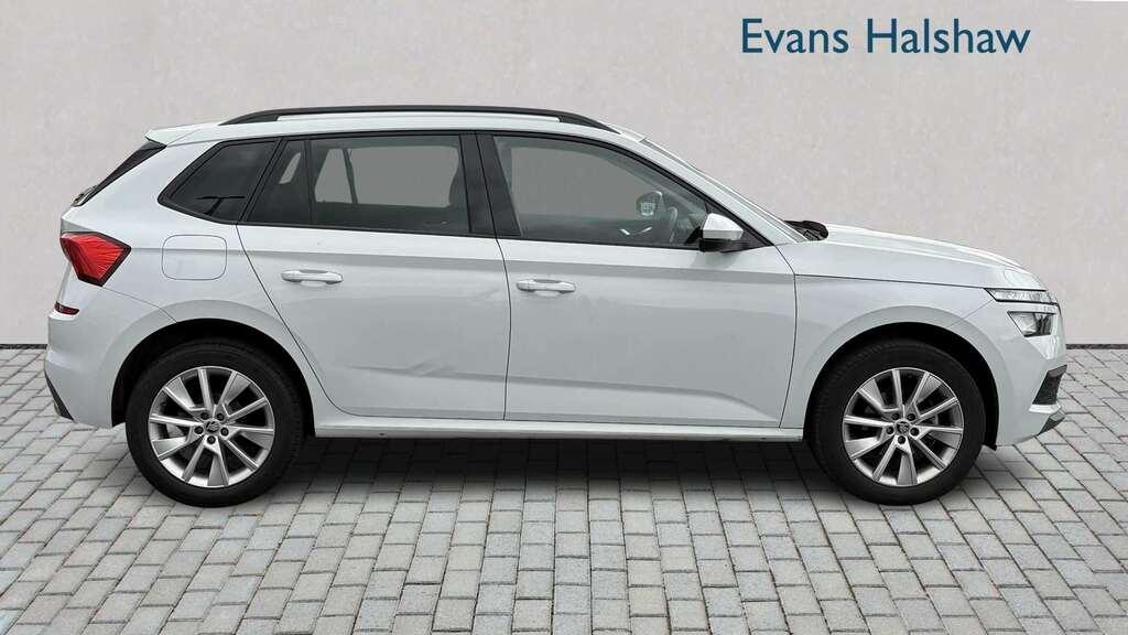 Skoda Kamiq 1.0 Tsi 95 Se Drive 2023 White #5