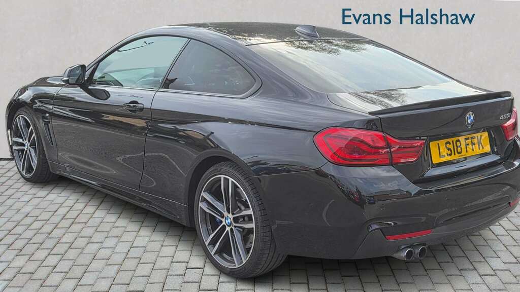 BMW 4 Series 420I M Sport Professional Media 2018 Black #2