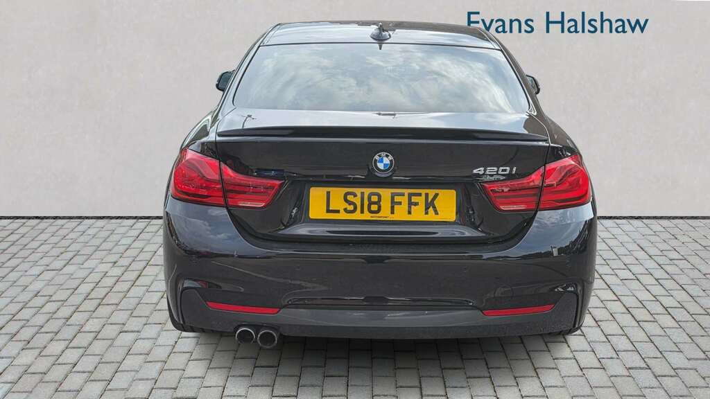 BMW 4 Series 420I M Sport Professional Media 2018 Black #5