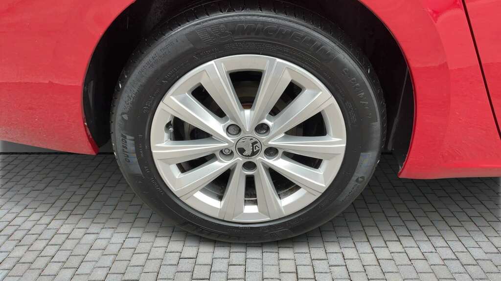 Vauxhall Astra 1.2 Turbo Design 2024 Red #6