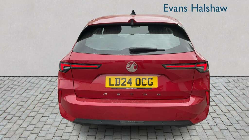 Vauxhall Astra 1.2 Turbo Design 2024 Red #5