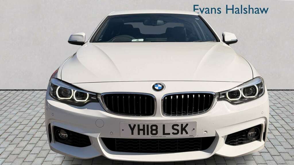 BMW 4 Series 420I M Sport Professional Media 2018 White #3