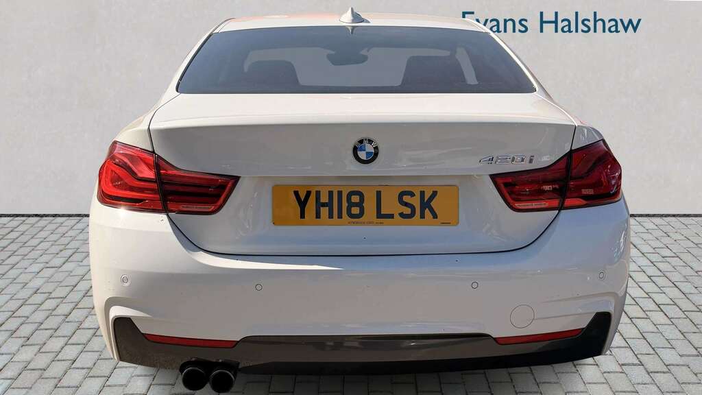 BMW 4 Series 420I M Sport Professional Media 2018 White #4