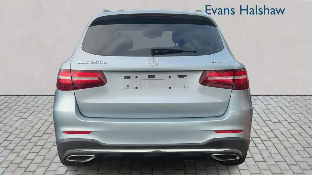 Mercedes-Benz GLC Class 250D 4Matic Amg Line Prem Plus 9G-tronic 2017 Silver #5