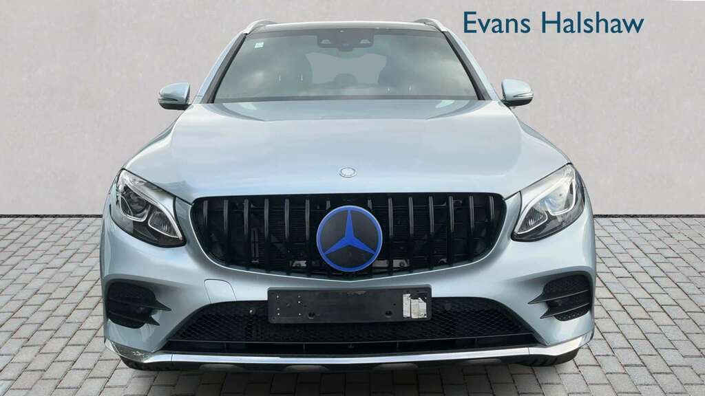 Mercedes-Benz GLC Class 250D 4Matic Amg Line Prem Plus 9G-tronic 2017 Silver #4