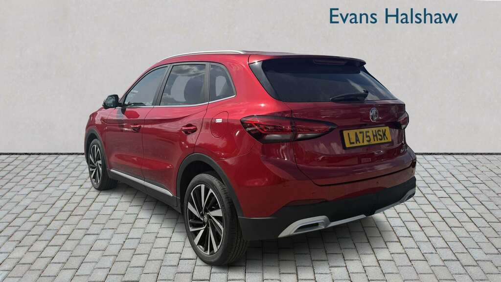 MG ZS 1.5 Hybrid Trophy 2025 Red #5
