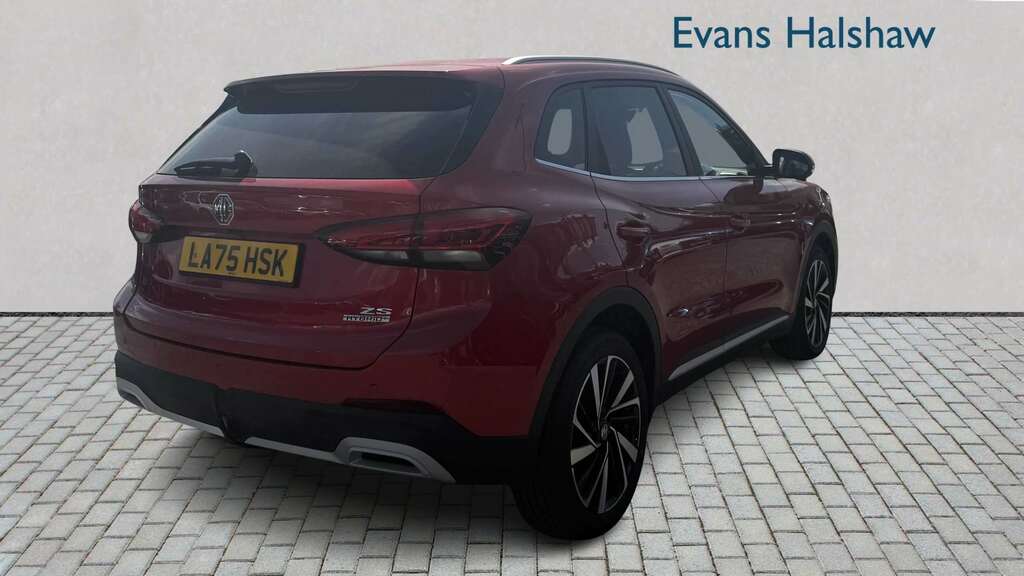 MG ZS 1.5 Hybrid Trophy 2025 Red #6