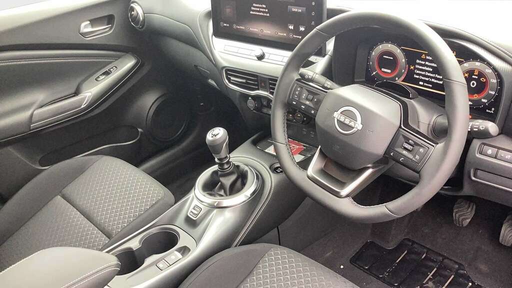 Nissan Juke 1.0 Dig-t Tekna Suv Euro 6 Ss White #8