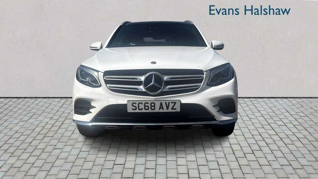 Mercedes-Benz GLC Class 220D 4Matic Amg Line Premium 9G-tronic 2019 White #5