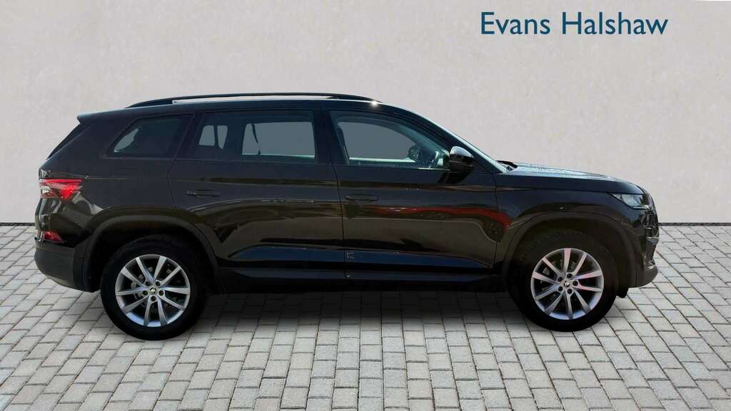 Skoda Kodiaq 1.5 Tsi Se Dsg 2022 Black #5