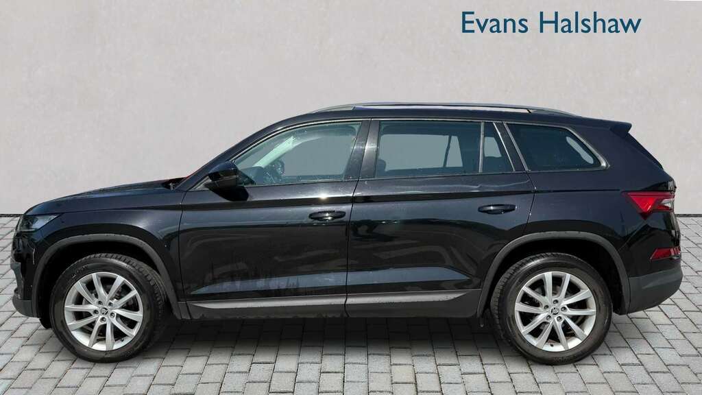 Skoda Kodiaq 1.5 Tsi Se Dsg 2022 Black #4