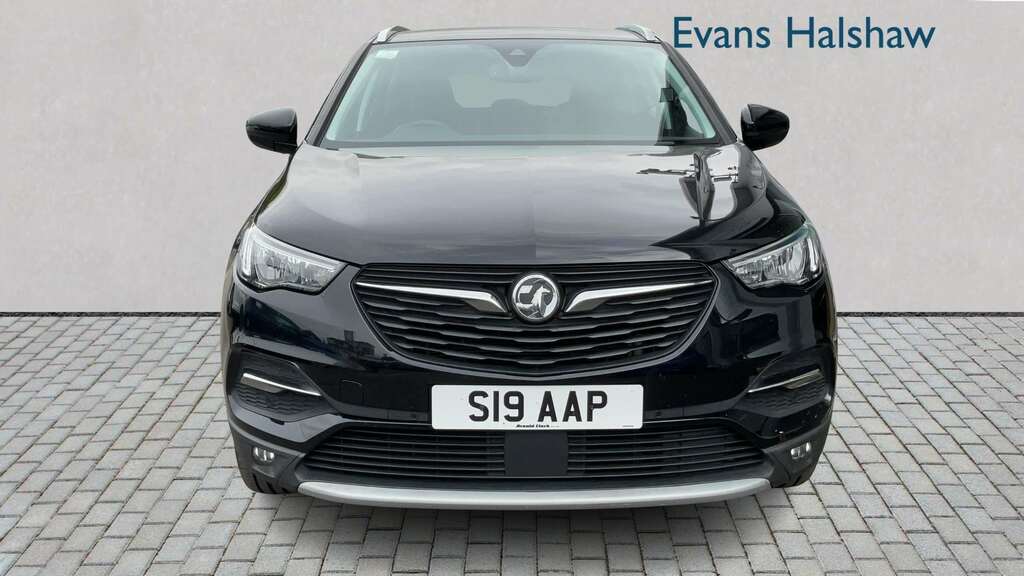 Vauxhall Grandland X 1.5 Turbo D Tech Line Nav 2019 Black #4