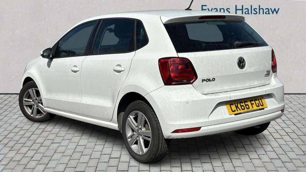 Volkswagen Polo 1.4 Tdi 75 Match 2016 White #2