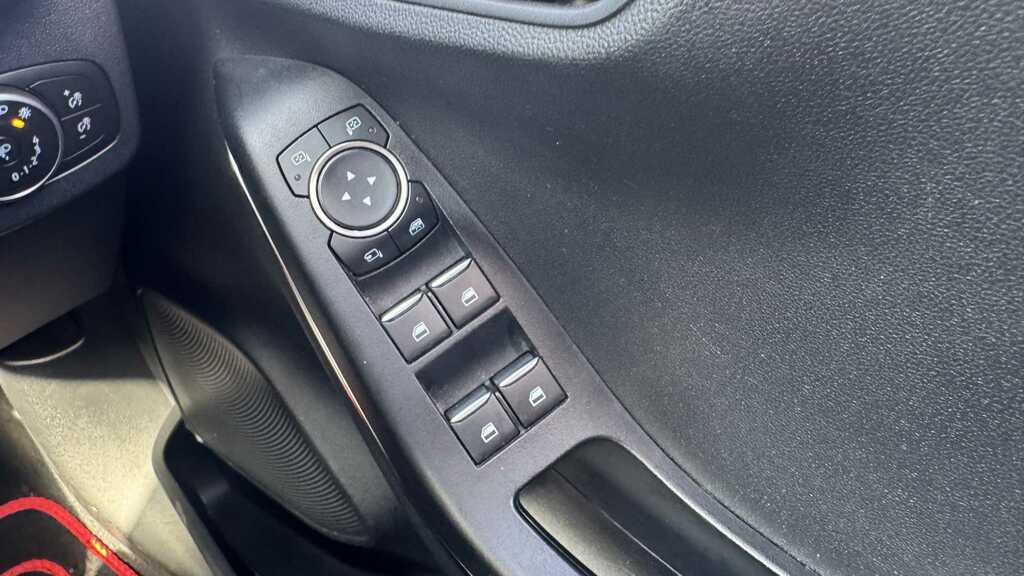 Ford Puma St-line 1.0L Ecoboost Hybrid Mhev 125Ps F Red #16