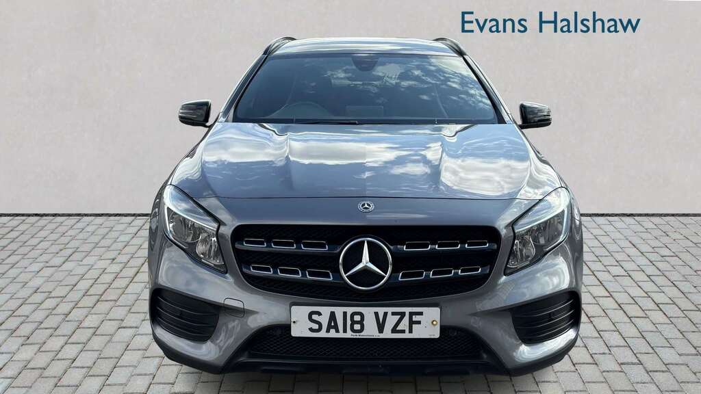 Mercedes-Benz GLA Class 220D 4Matic Amg Line 2018 Grey #5
