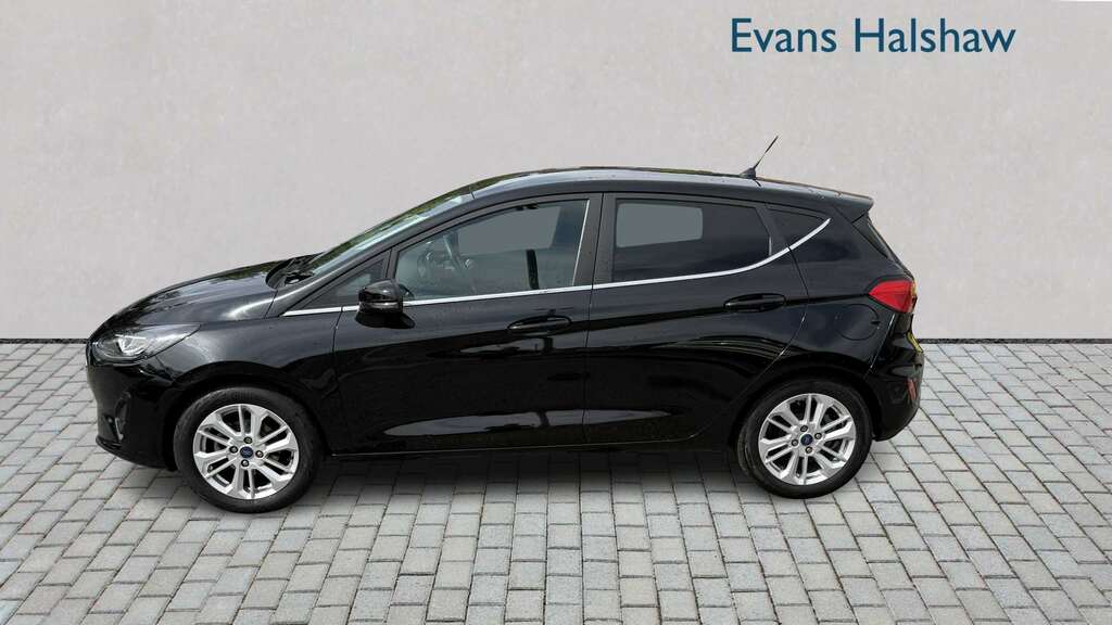 Ford Fiesta 1.0 Ecoboost Titanium 2023 Black #4
