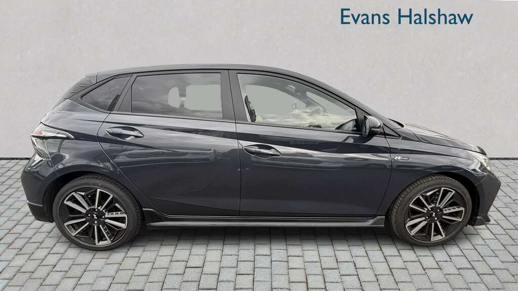 Hyundai I20 1.0T Gdi 48V Mhd 120 N Line Dct 2022 Grey #4