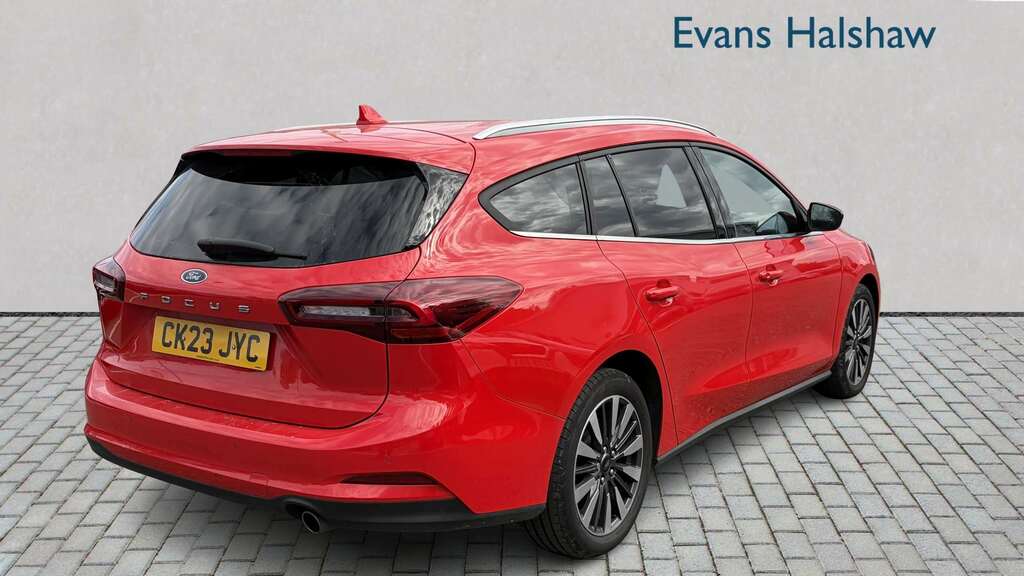 Ford Focus 1.0 Ecoboost Titanium X 2023 Red #4