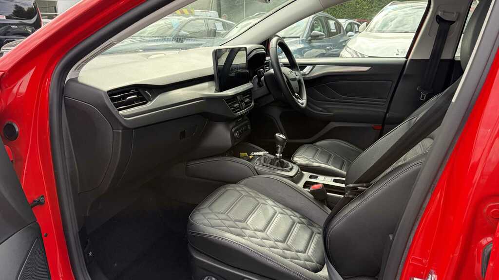 Ford Focus Estate 2.3 Focus St Estate 2.3L Ecoboost 280Ps Fwd Green #11
