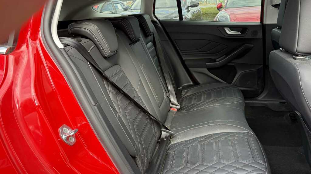 Ford Focus Estate 2.3 Focus St Estate 2.3L Ecoboost 280Ps Fwd Green #17