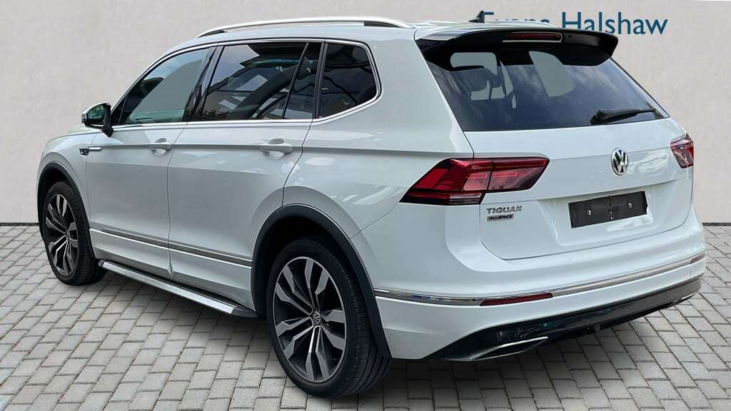 Volkswagen Tiguan Allspace 2.0 Tdi R-line Dsg 2019 White #2