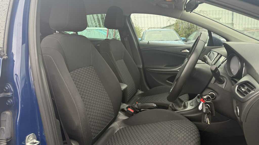 Vauxhall Astra 1.5 Turbo D Business Edition Nav Sports Tourer Eur  #12